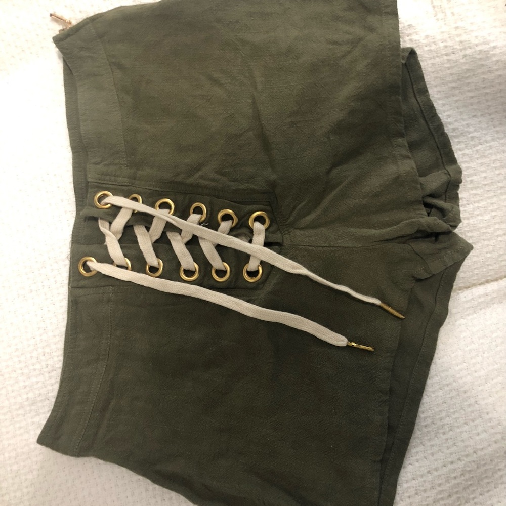 Akira shorts